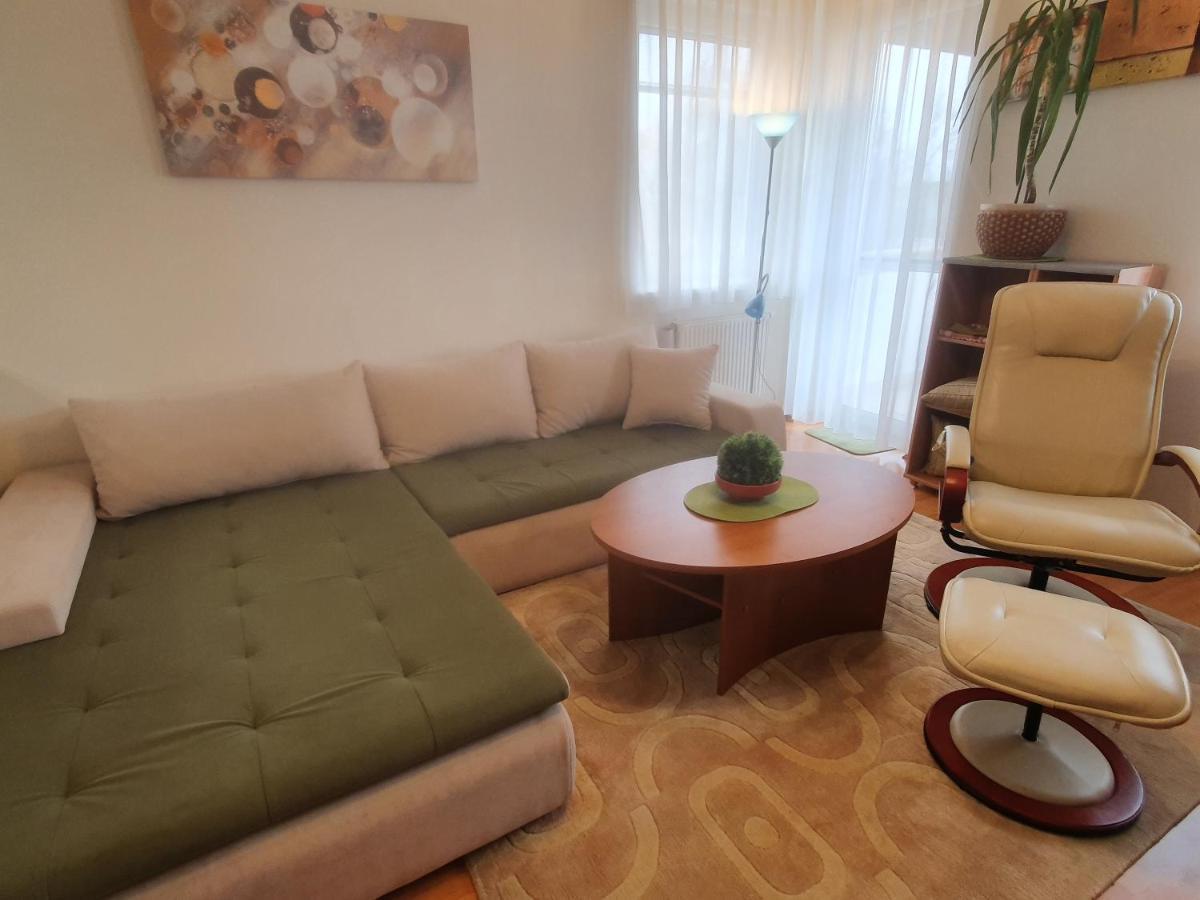 Gyorapartman2 Extérieur photo