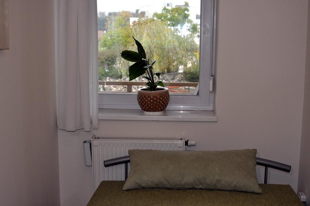 Gyorapartman2 Extérieur photo